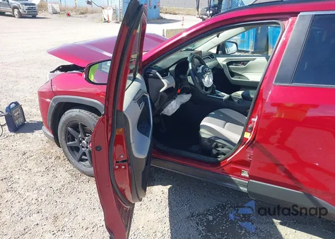 2019 Toyota Rav4 Xle Premium from USA, damaged, VIN JTMA1RFV7KD003689